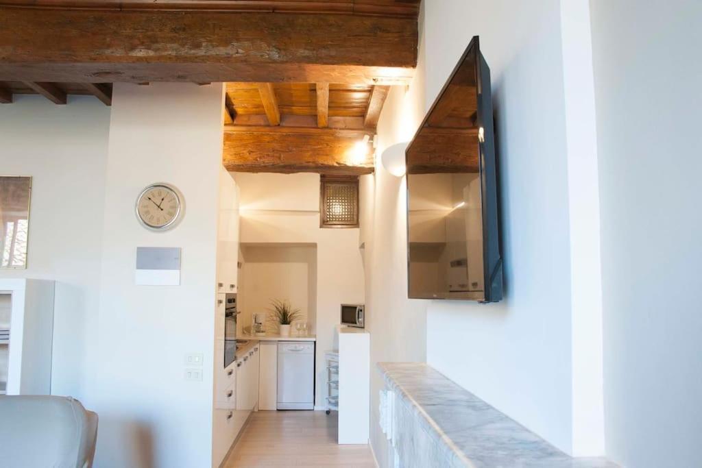 Tornabuoni Charming Apartment Флоренція Екстер'єр фото